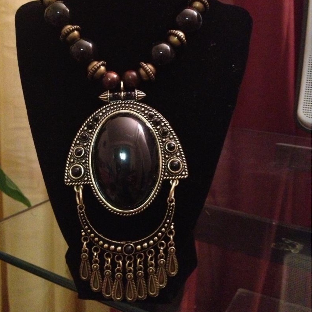 Brand new majestic Egyptian necklace